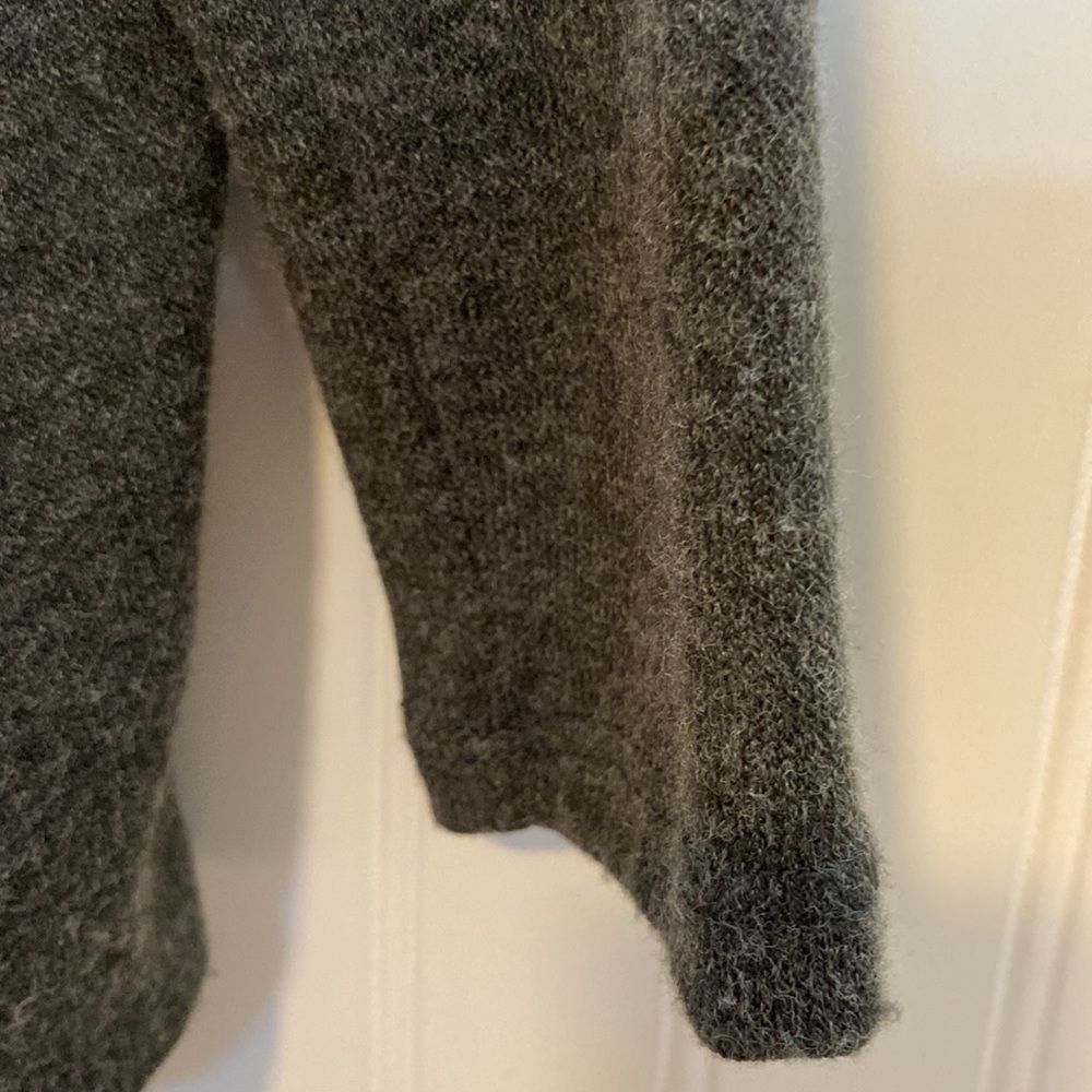 ee:some Sweater charcoal grey Size Medium - Picture 3 of 11